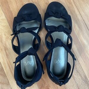 IMPO REENA CREPE STRETCH Black Sandals Womens Size 7.5